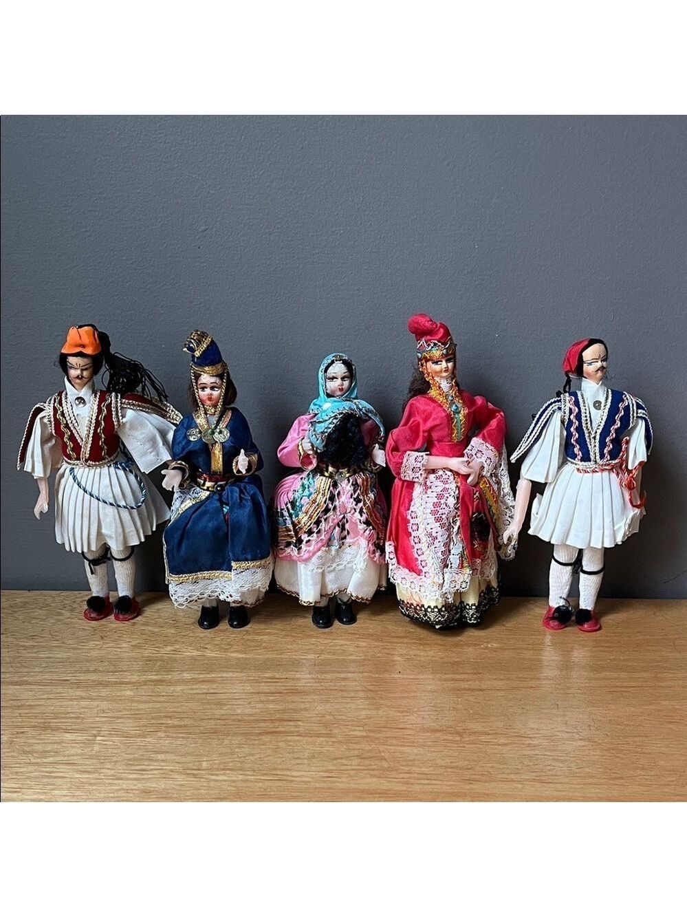 Set of 5 vintage mini dolls of the world